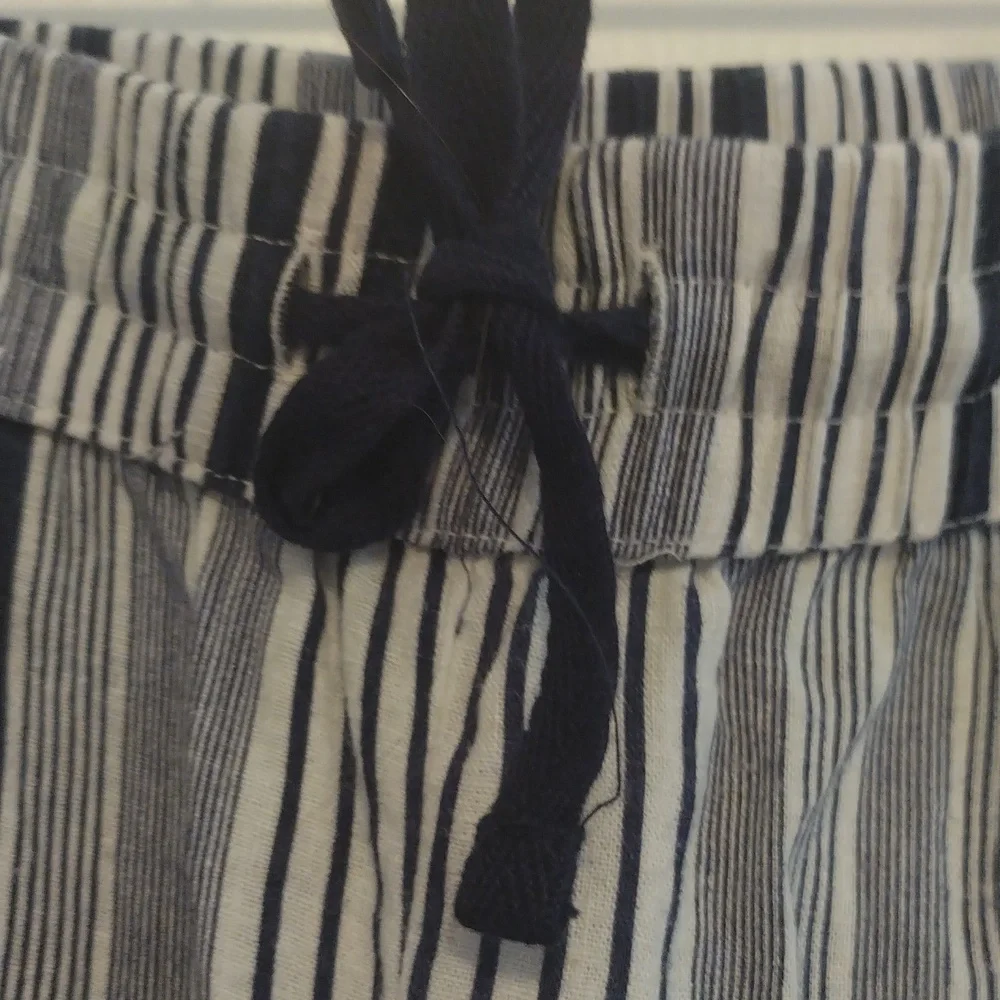 ⚡5/$25 Coral Bay linen blend capri length elastic pull string pants